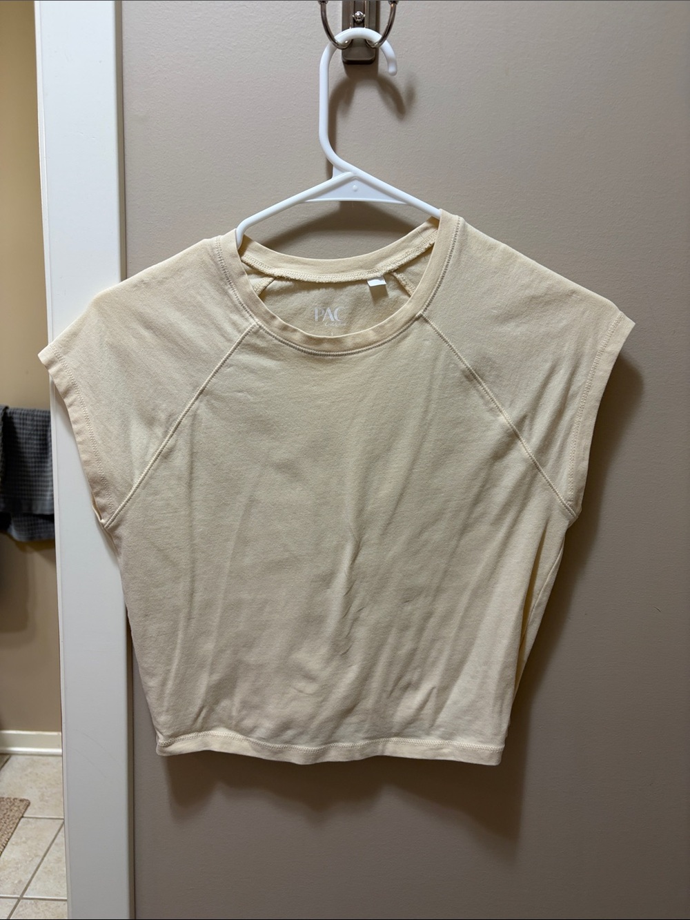 Women's baby yellow Short Sleeve Boxy Tee
